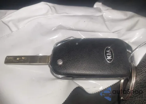 2021 Kia Sorento Lx z USA, uszkodzony, nr VIN 5XYRG4LCXMG056978